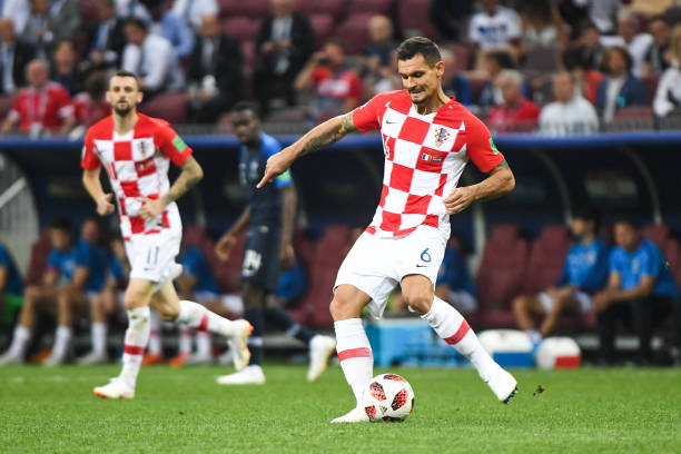 争相挑战的 争相挑战的