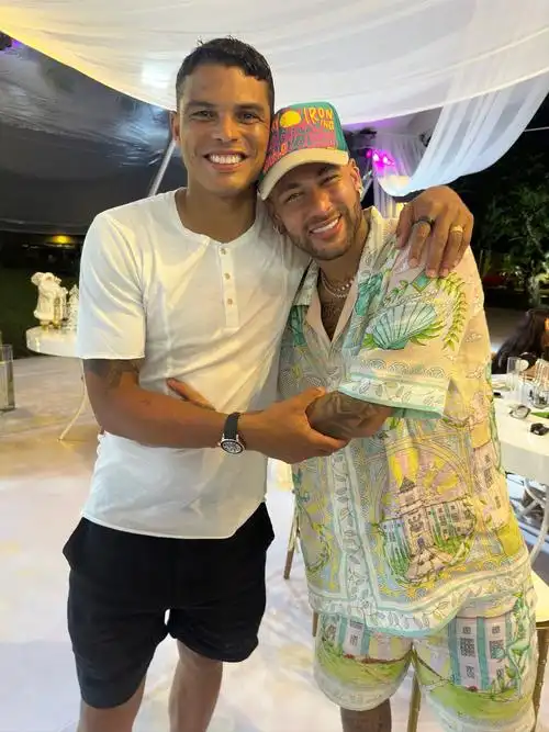 基础设施的 基础设施的