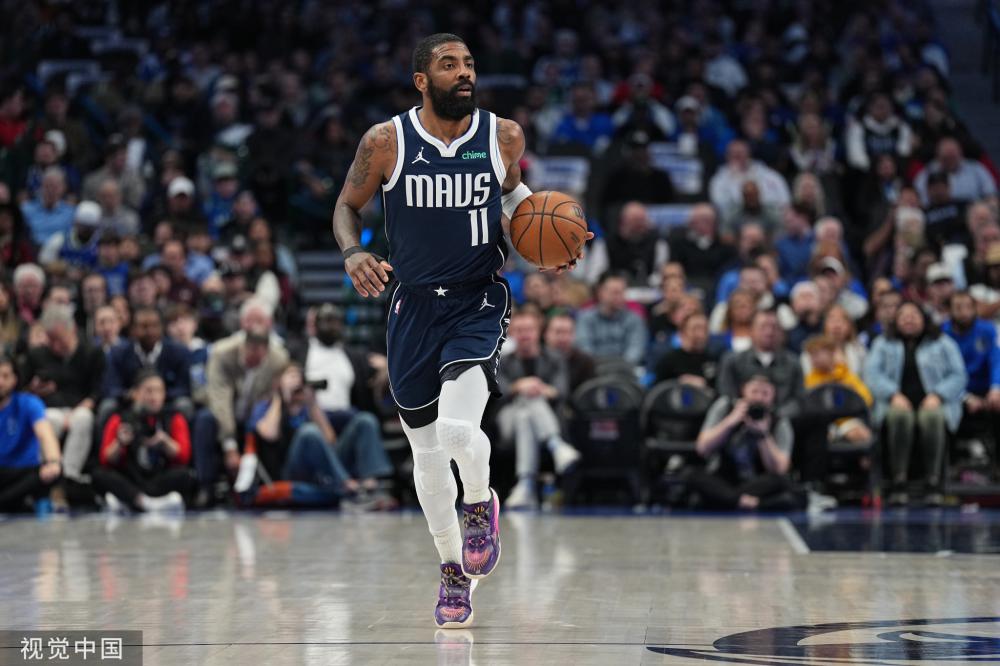 球员休息的 球员休息的